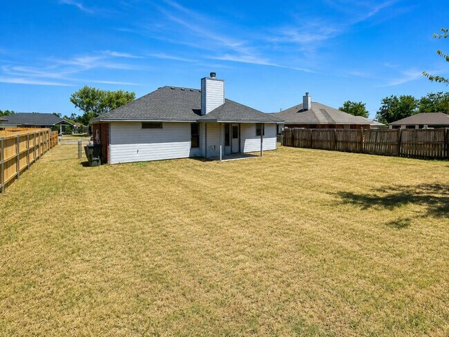 Building Photo - 1804 Moonstone Dr