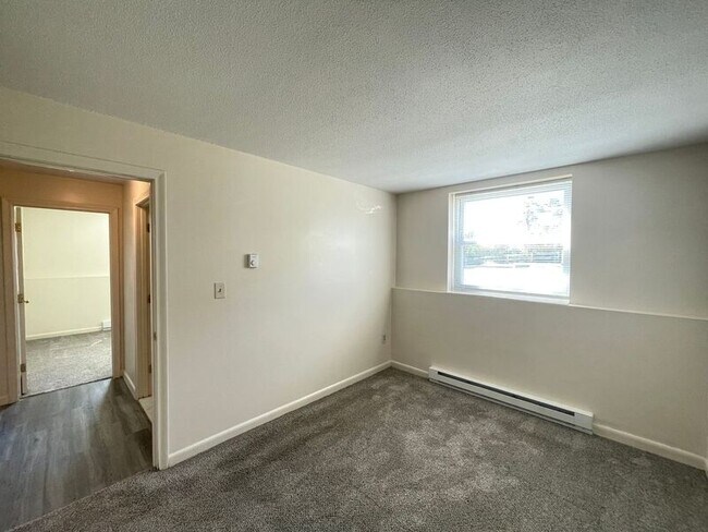 Building Photo - 173 Loudon Rd