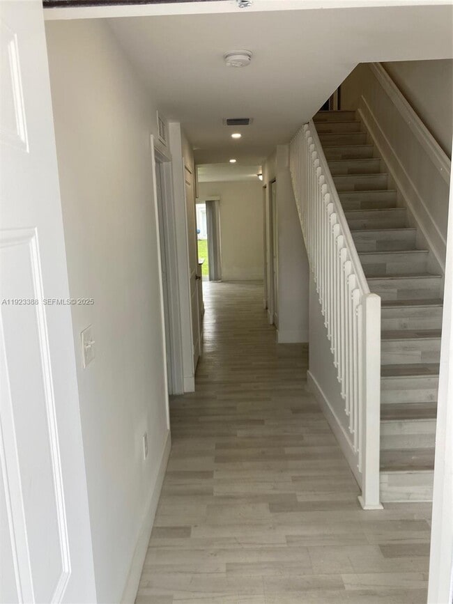 Building Photo - 2755 NW 191st Terrace