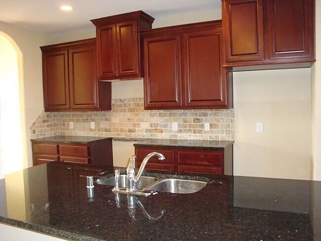 Building Photo - 6 Picture Rock Pl