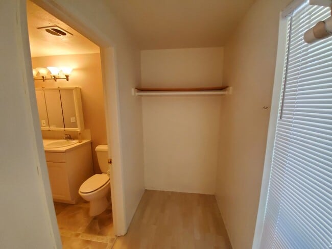 Building Photo - 3 Bed, 1.75 bath Home in Port Orchard