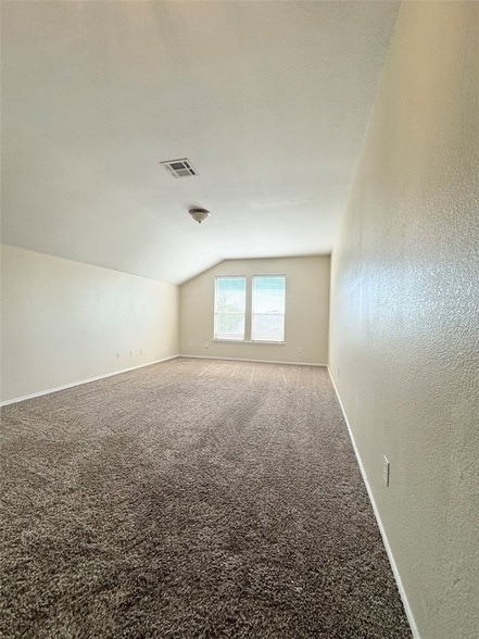 Building Photo - 203 Spruce Trail