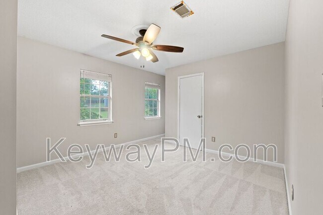 Building Photo - 511 Adams Mill Ln