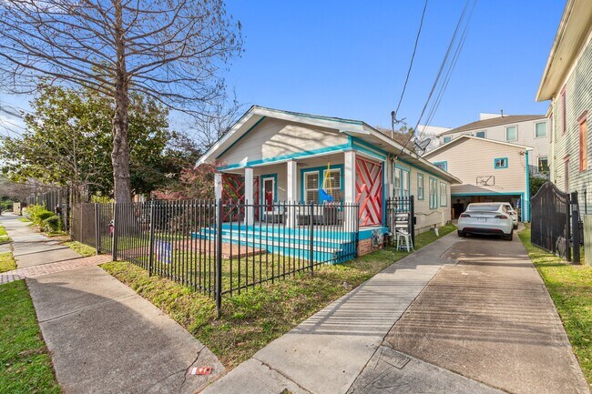 Building Photo - 506 Willard St