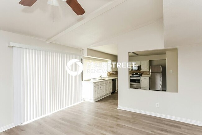 Building Photo - 3 Bedroom Pet-Friendly Home in Arlington, TX with Main Street Renewal