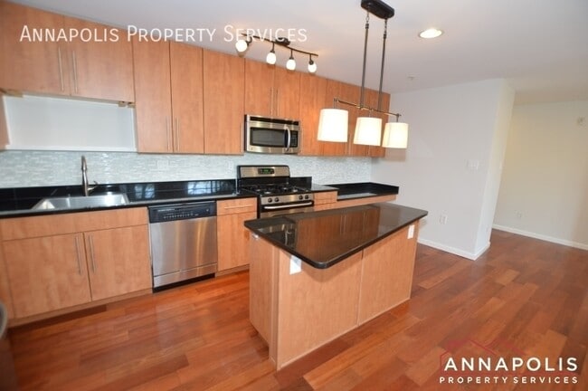 Building Photo - 1117 Primrose Ct