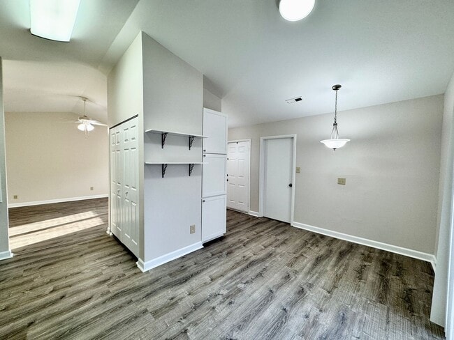 Building Photo - Updated & Ready 02-02-26! Adorable 3-Bedroom Ranch 4 Miles to Dam Neck Base & Oceana - HUGE Fence...