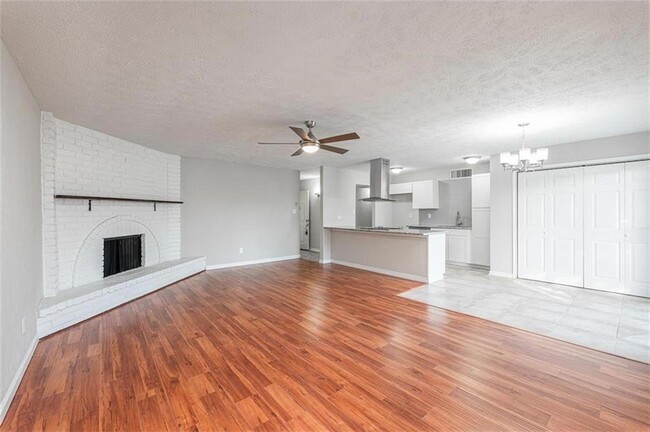 Building Photo - 330 Tara Plantation Dr