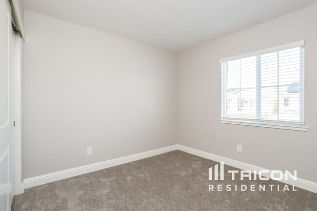 Building Photo - 2659 Miller Run Ln