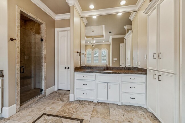 Building Photo - 170 Plantation Rd