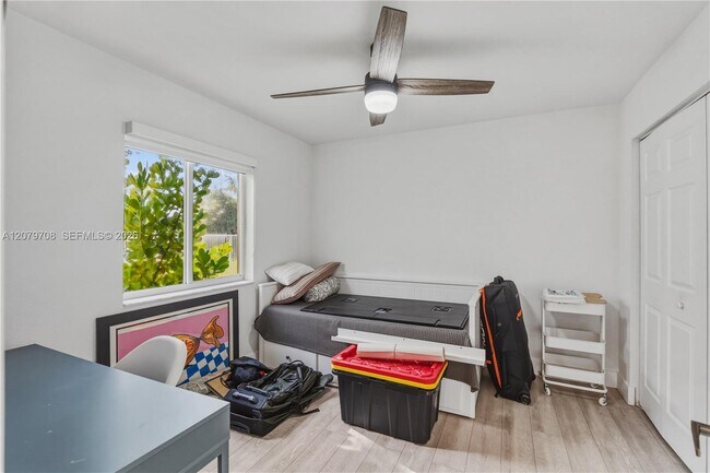 Building Photo - 1416 Canary Island Dr