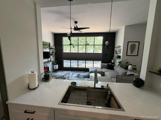 Building Photo - 2403 Glenarm Pl