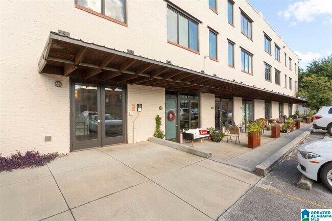 Building Photo - 2416 1st Ave N