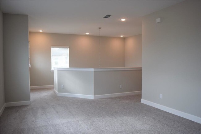 Building Photo - 26910 Brighton Valley Way