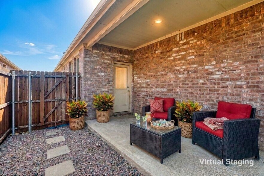 Building Photo - 1204 Sequoia Ln