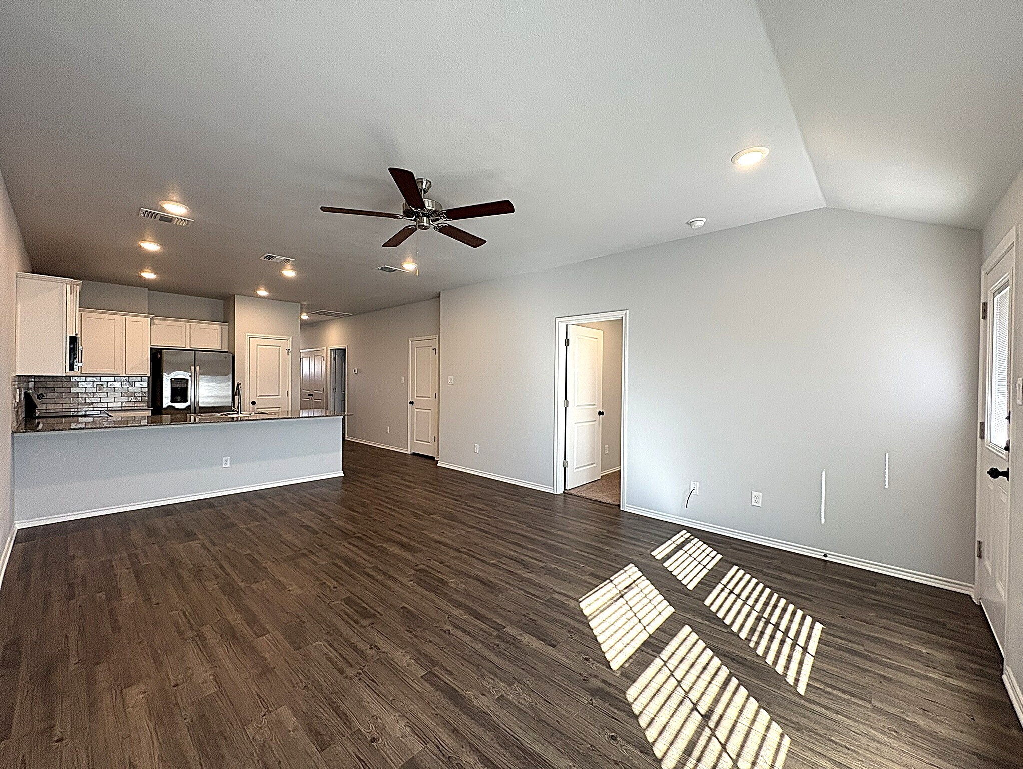 Building Photo - 1234 Lexington Dr