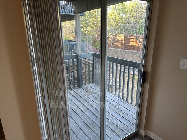 Building Photo - 4531 Boardwalk Dr