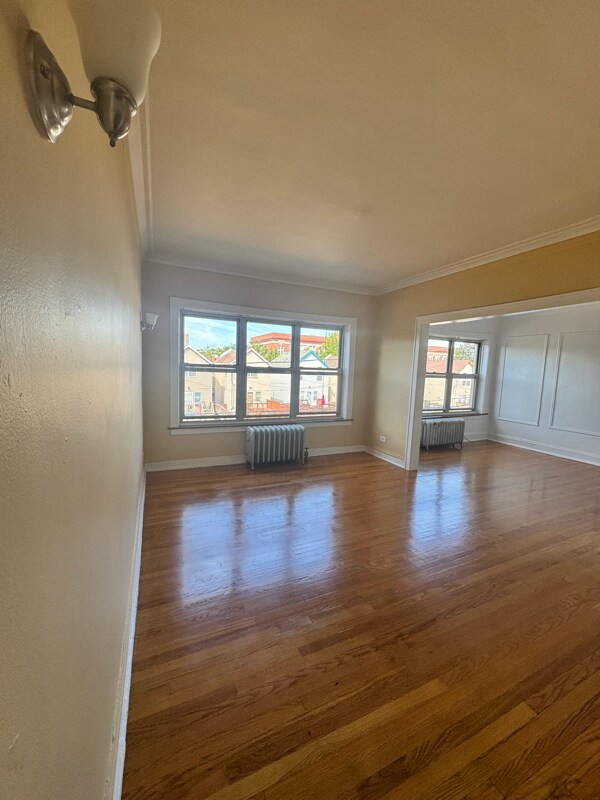 Building Photo - 1726 E 70th St