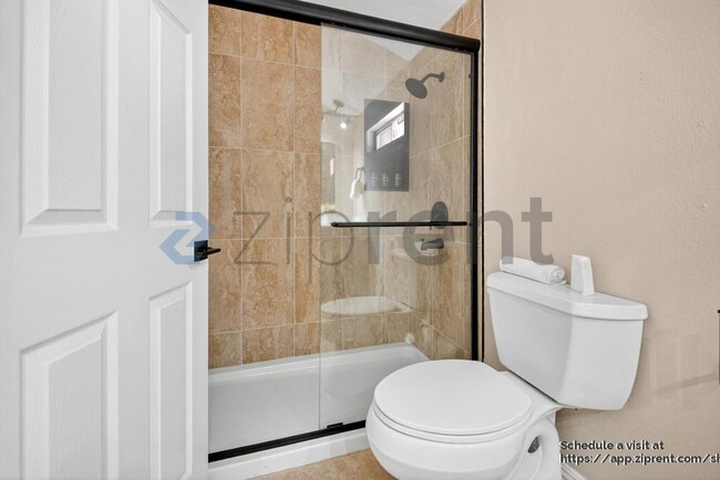 Building Photo - 353 S Heatherstone St