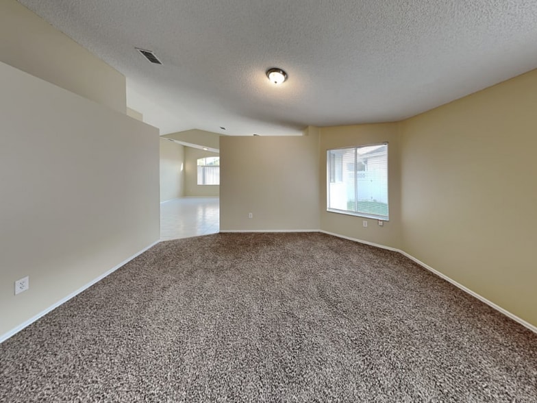 Building Photo - 1618 Maplestead Ct