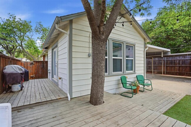 Building Photo - 5333 El Campo Ave