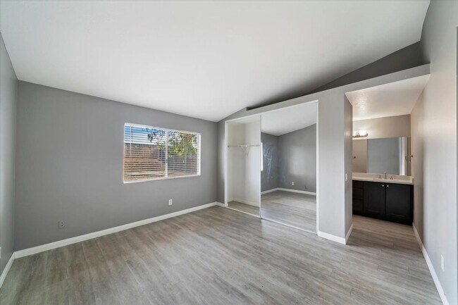 Building Photo - Modern Upgrades, Remodeled Kitchen & Baths, Prime Moreno Valley Location