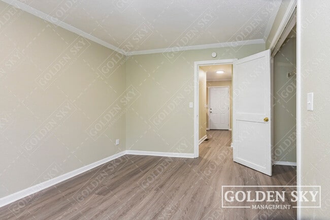 Building Photo - 1711 S Franklin St