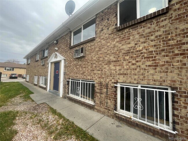 Building Photo - 1622 Alton St