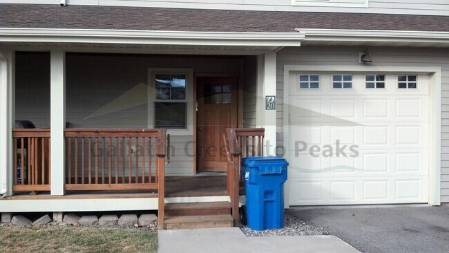 Building Photo - 2961 N 27th Ave
