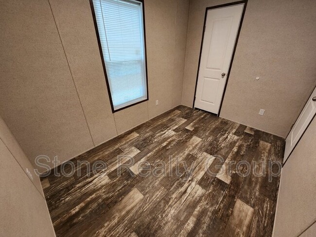 Building Photo - 1433 Grand Ave