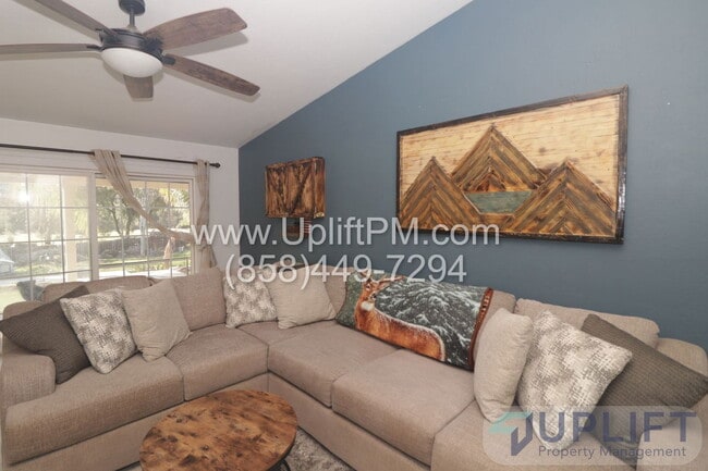 Building Photo - 23357 Glenn Ellen Way