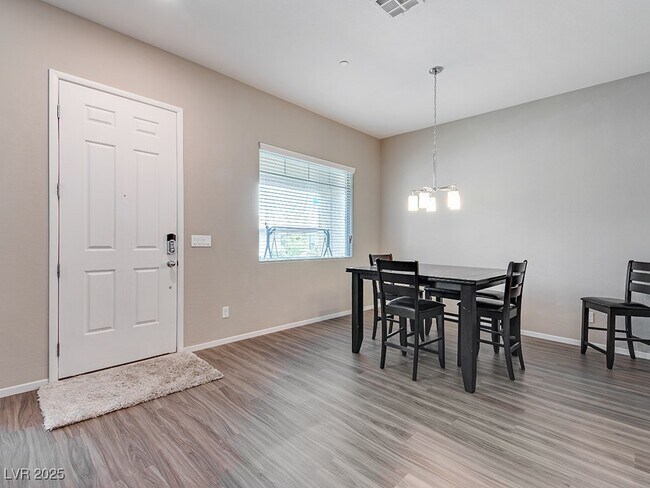 Building Photo - 726 Orange Plume Walk