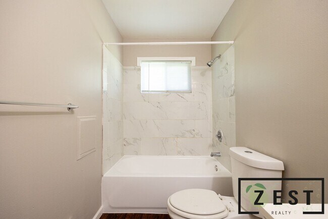 Building Photo - OPEN HOUSE 2/6! 3PM-330PM! 3 BED 1 BATH HOME