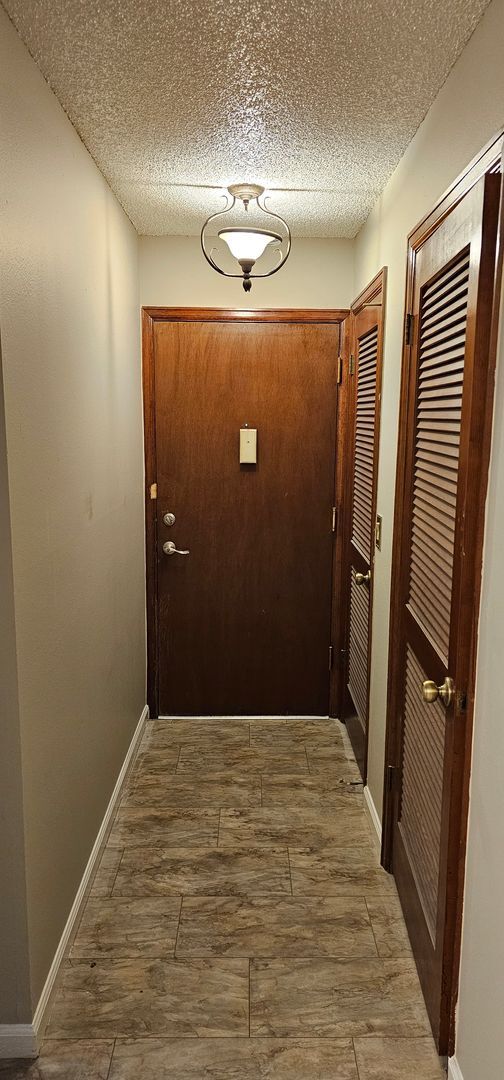 Building Photo - 2 Bedroom 2 Bath Condo in Pier Point Village