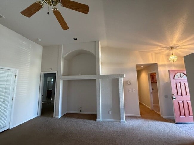 Building Photo - Coming Soon!