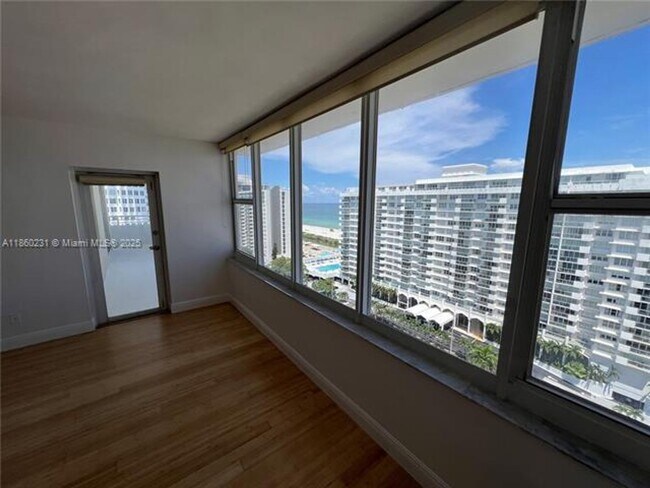 Building Photo - 5600 Collins Ave