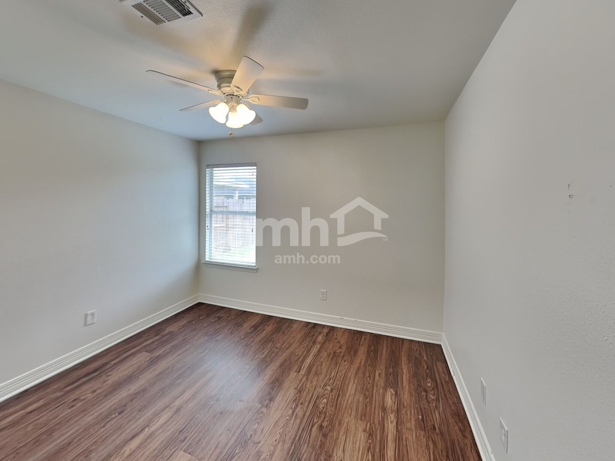 Building Photo - 19072 Hammer Ln