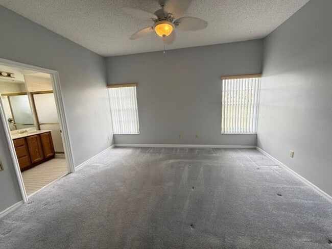 Building Photo - 3/2 Orlando home near theme parks