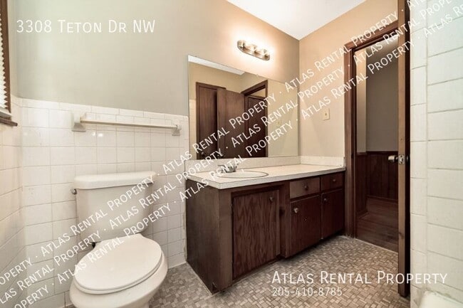 Building Photo - 3308 Teton Dr NW