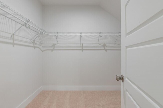 Building Photo - 2618 Lassen Dr