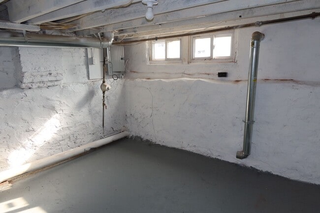 Building Photo - 2-Bedroom Home – Ready for You! ?