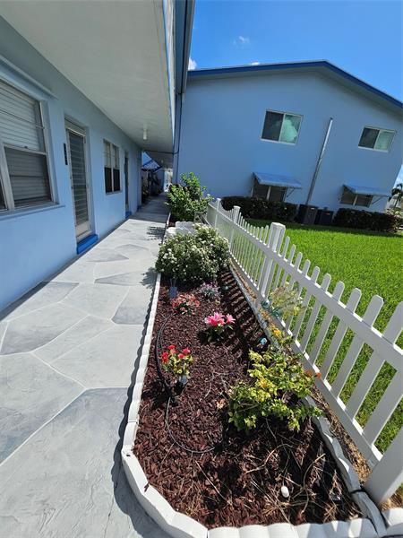 Building Photo - 147 Salisbury G