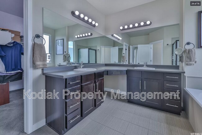 Building Photo - 1463 Kentucky Derby Way