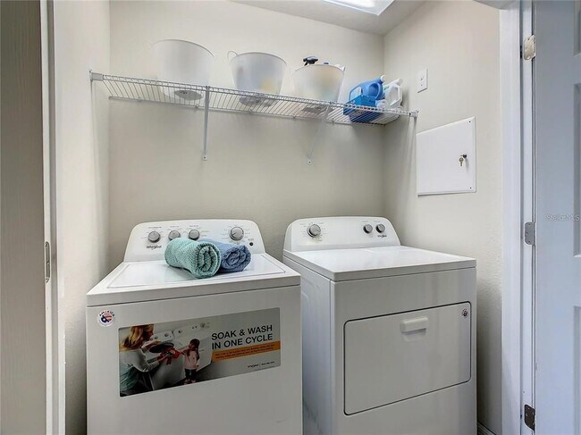 Building Photo - 2475 Fassona Dr