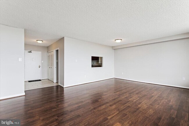 Building Photo - 3701 S George Mason Dr