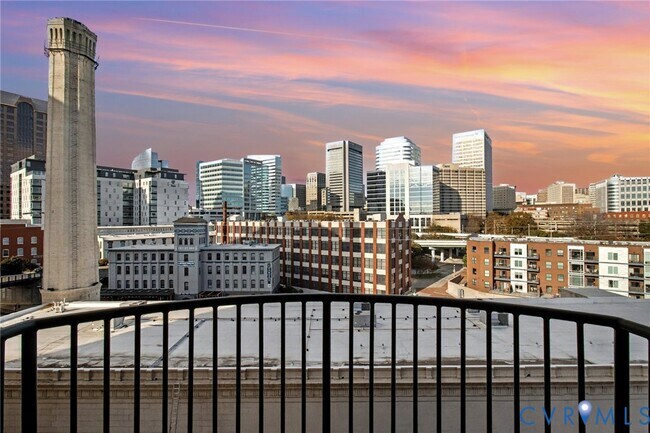 Building Photo - 1101 Haxall Point