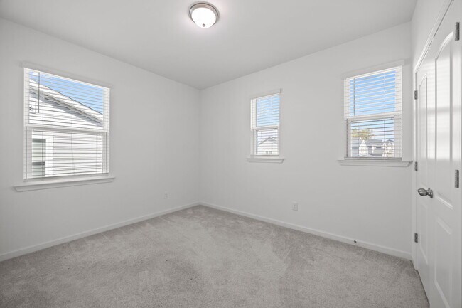 Building Photo - 2710 Turner Pines Dr