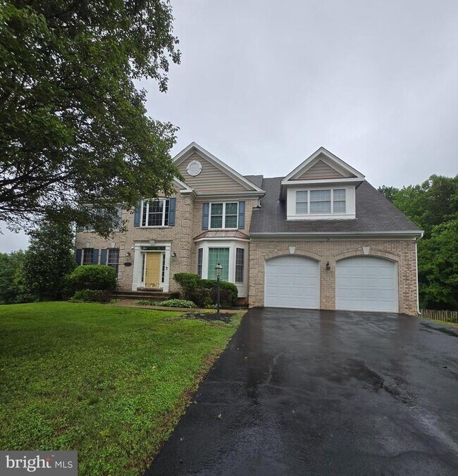 Building Photo - 17090 Anns Brook Ct