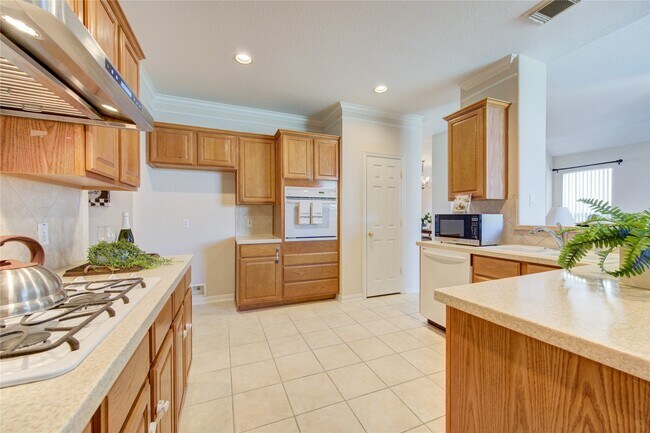 Building Photo - 22514 Jutewood Ln