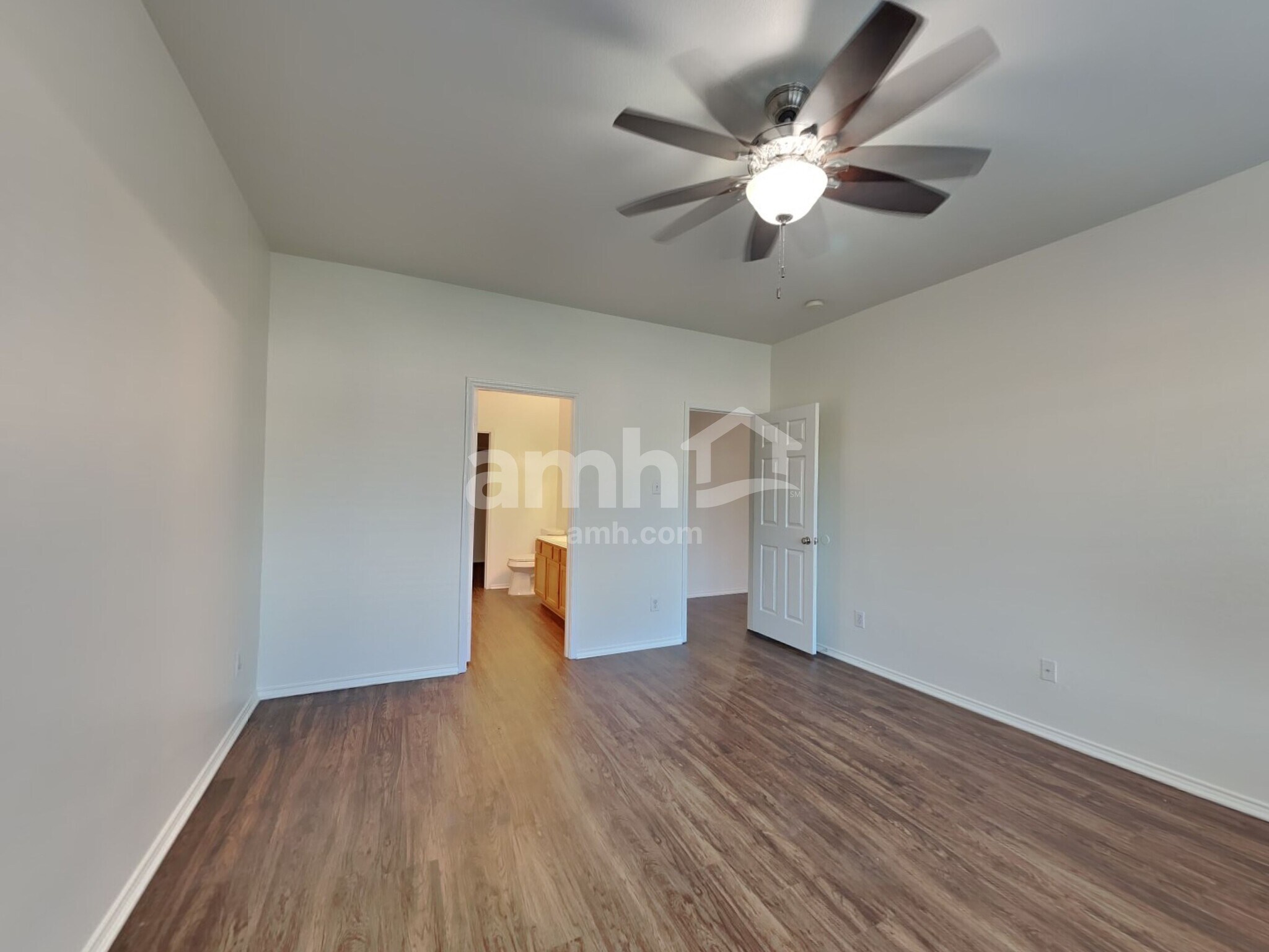 Building Photo - 10709 Vista Heights Blvd
